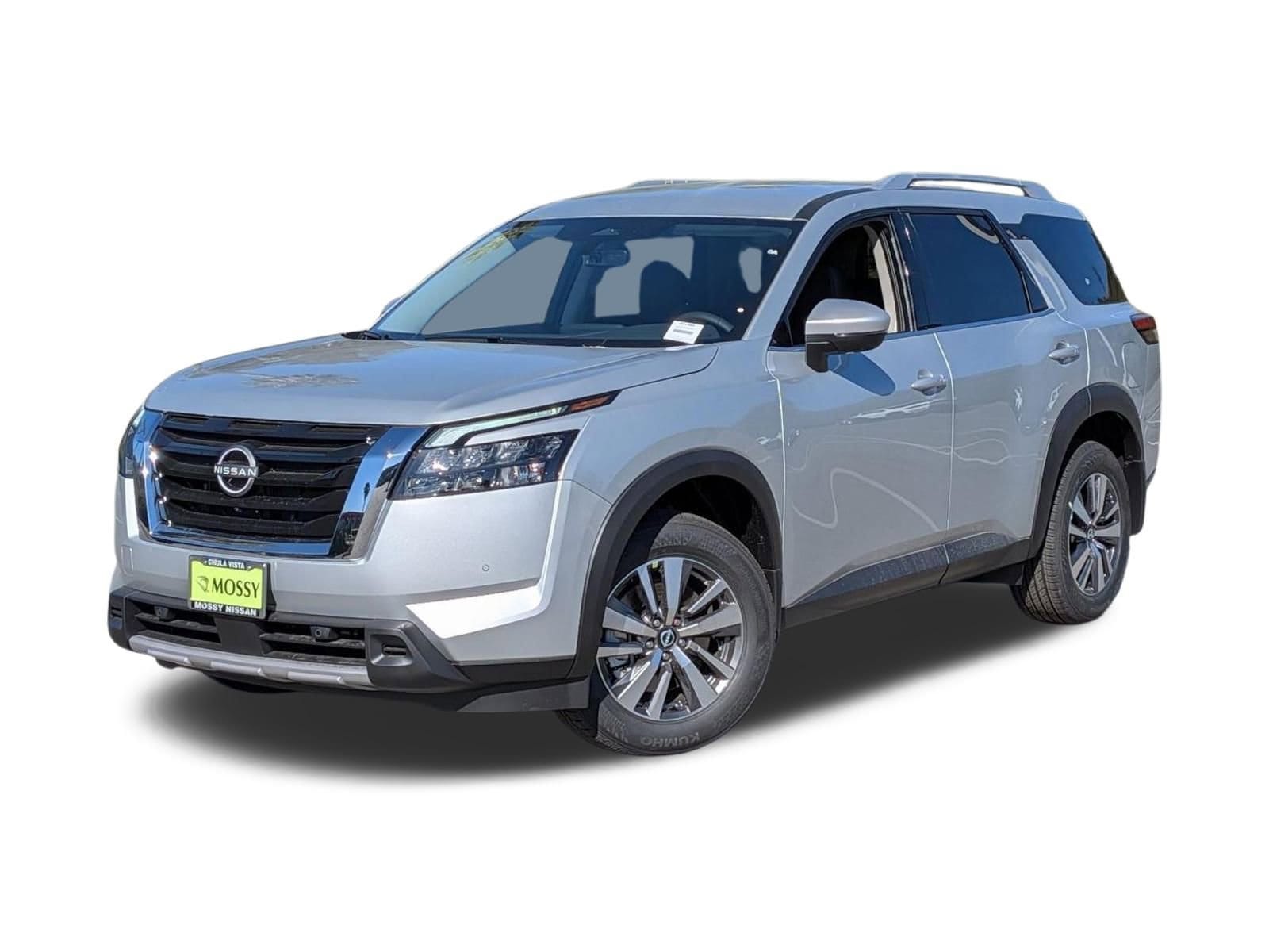 1 thumbnail image of  2025 Nissan Pathfinder SL