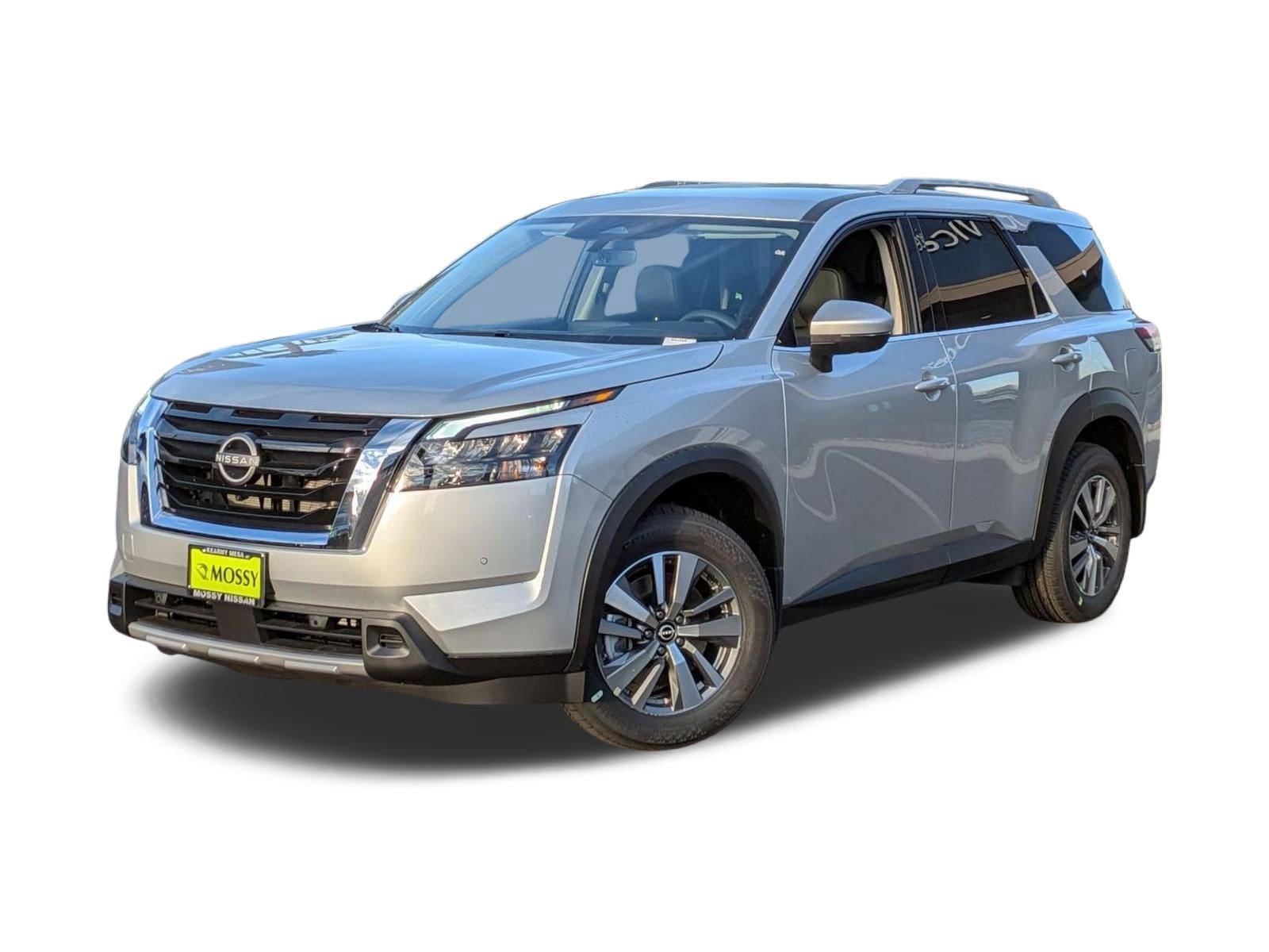 1 thumbnail image of  2025 Nissan Pathfinder SL
