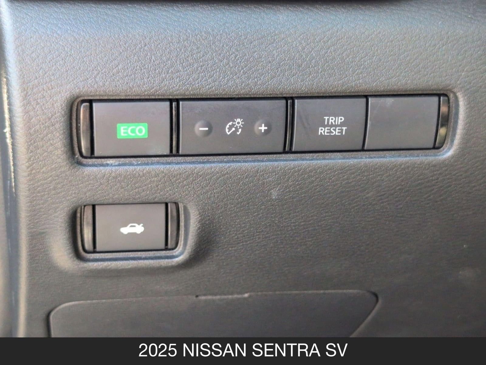 2025 Nissan Sentra SV - Photo 22