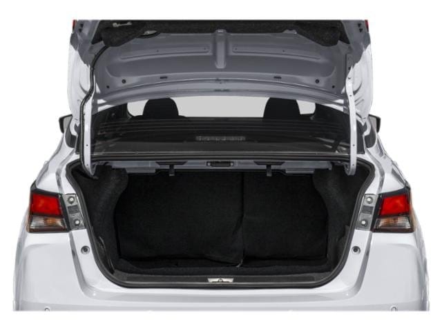 13 thumbnail image of  2025 Nissan Versa SR