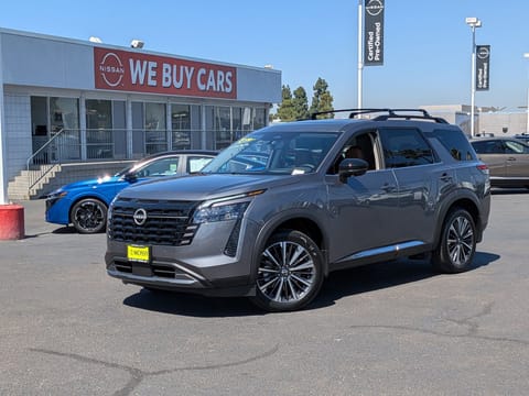 1 image of 2026 Nissan Pathfinder Platinum