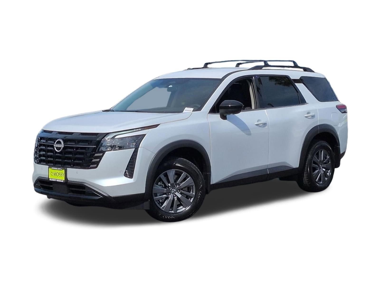 1 thumbnail image of  2026 Nissan Pathfinder SV