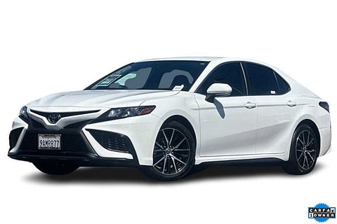 1 image of 2022 Toyota Camry SE