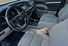 10 thumbnail image of  2017 Toyota Highlander LE