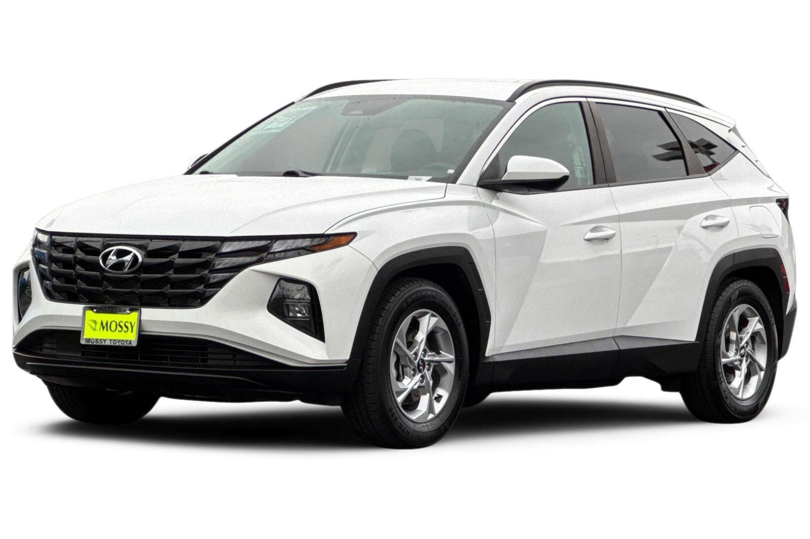 1 placeholder image of  2024 Hyundai Tucson SEL