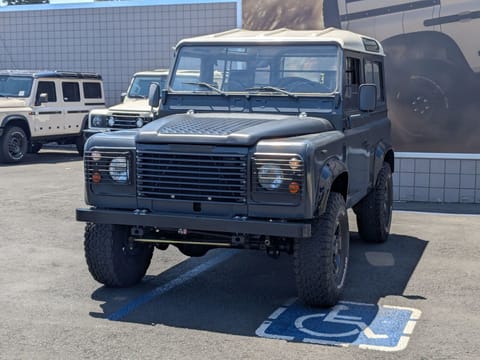 1 image of 1987 Land Rover Defender 90