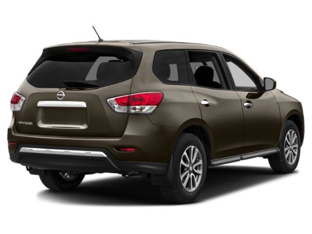 2 thumbnail image of  2015 Nissan Pathfinder Platinum