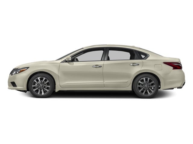 3 thumbnail image of  2016 Nissan Altima 2.5 SL
