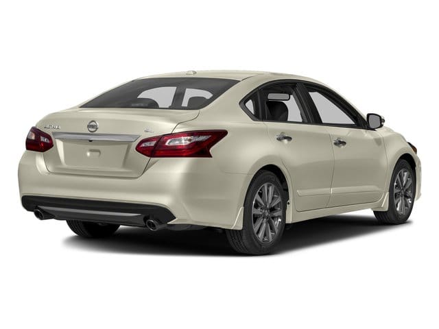 2 thumbnail image of  2016 Nissan Altima 2.5 SL
