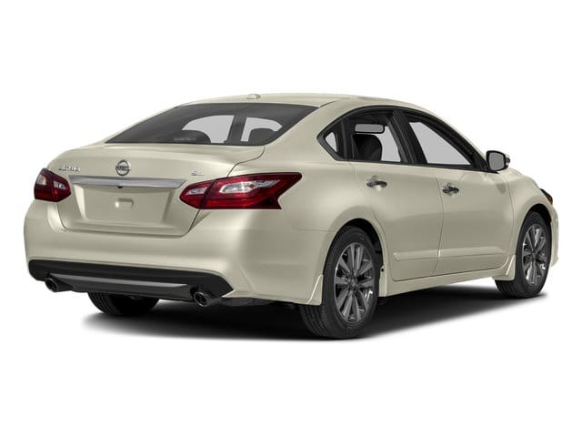2 thumbnail image of  2016 Nissan Altima 2.5 SL