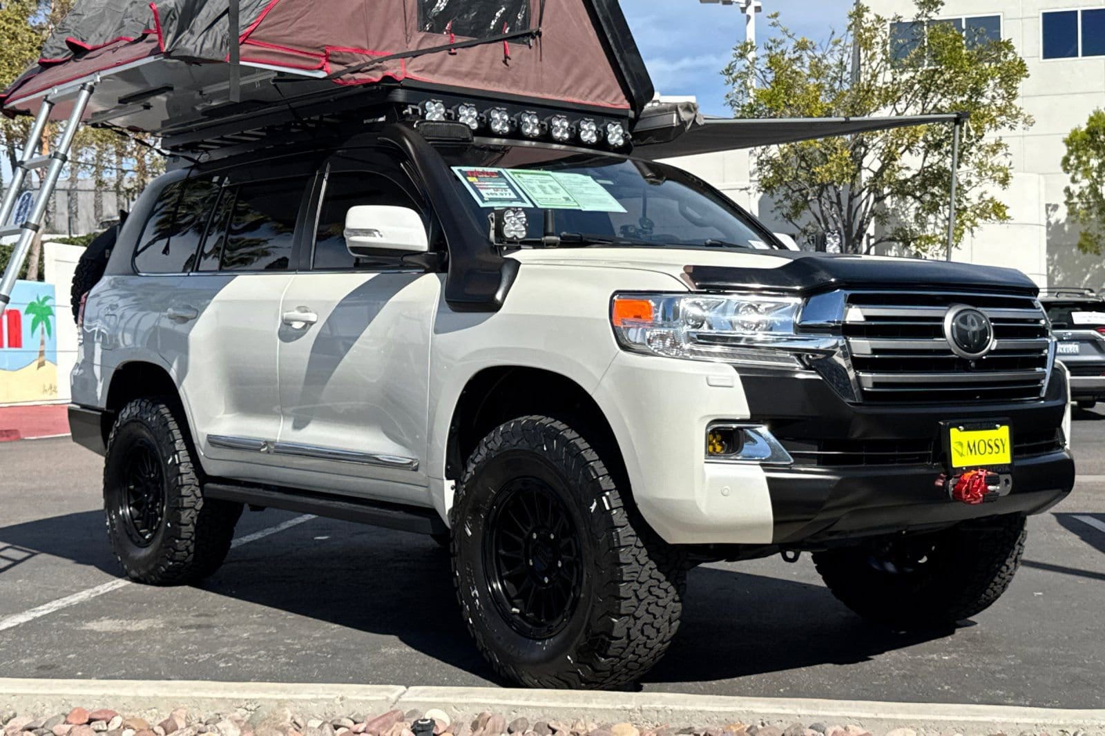 2019 Toyota Land Cruiser Base