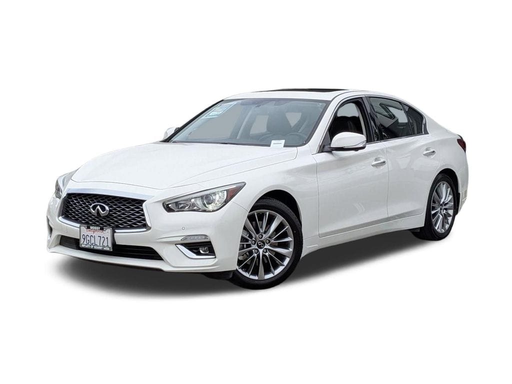 2023 INFINITI Q50 LUXE