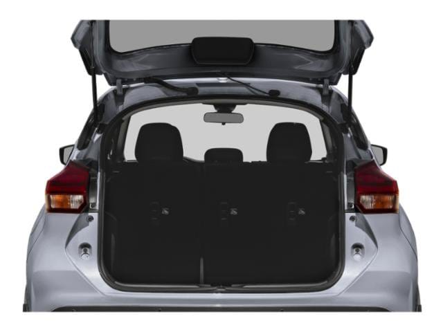 14 thumbnail image of  2024 Nissan Kicks SV