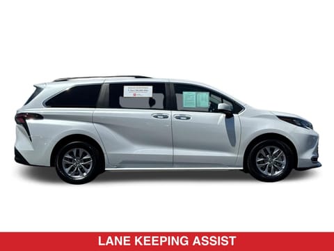 2024 Toyota Sienna XLE