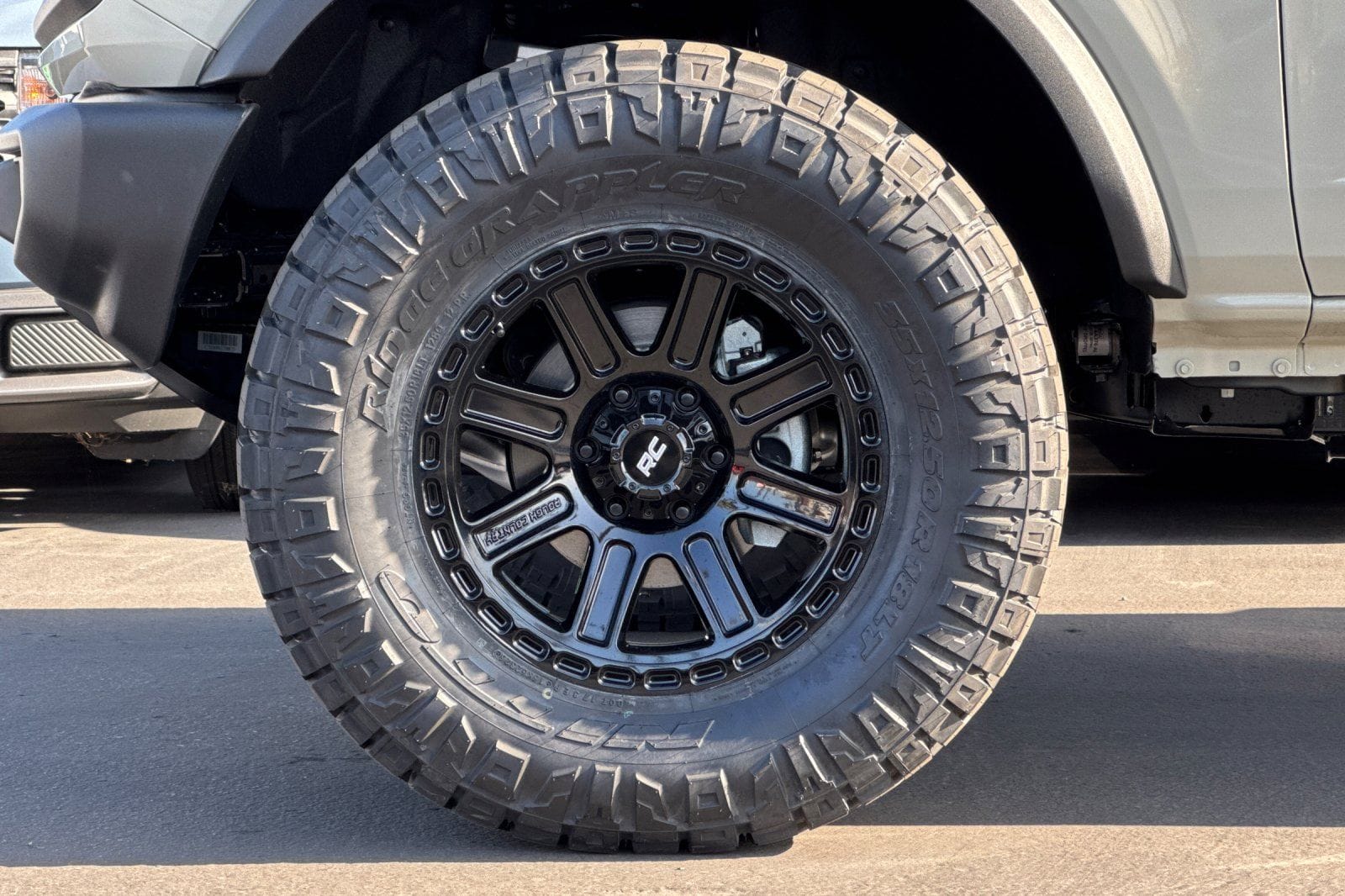 2025 Ford Bronco 4-Door Base - Photo 26