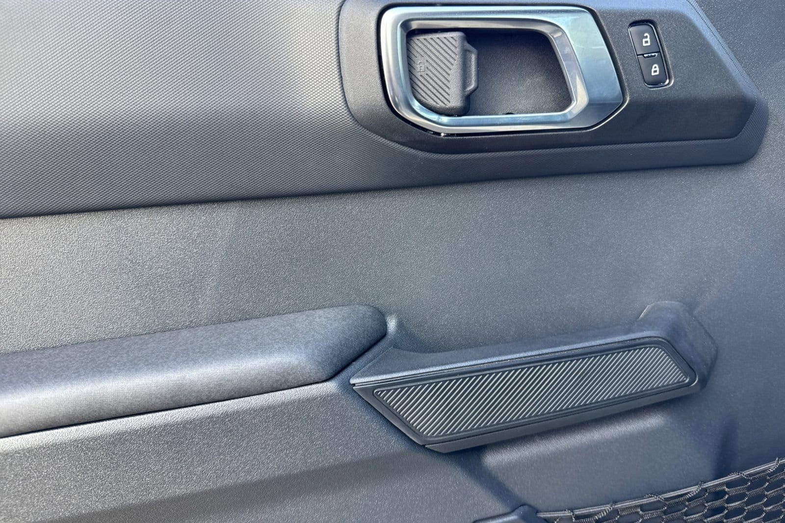 2025 Ford Bronco 4-Door Base - Photo 11