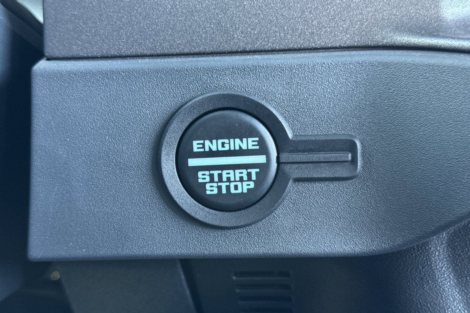 2025 Ford Bronco 4-Door Base - Photo 22