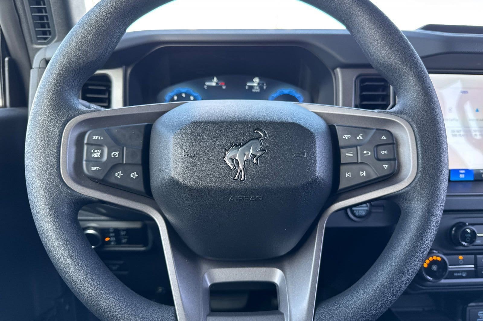 2025 Ford Bronco 4-Door Base - Photo 23