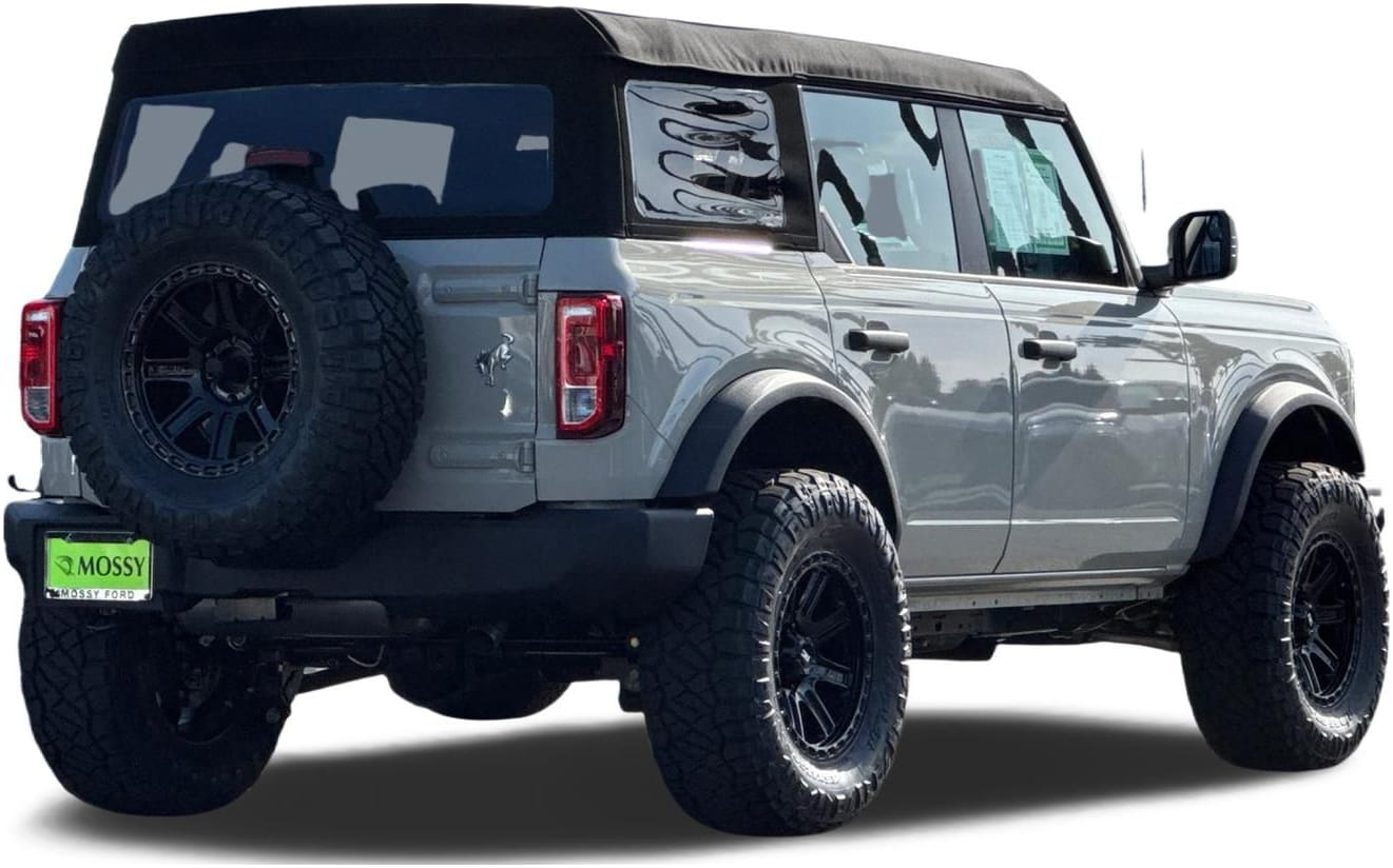 2025 Ford Bronco 4-Door Base - Photo 4