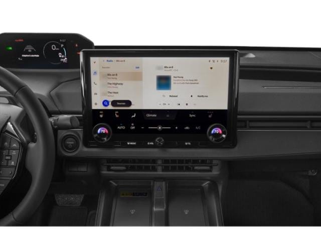 2026 Toyota bZ XLE - Photo 8