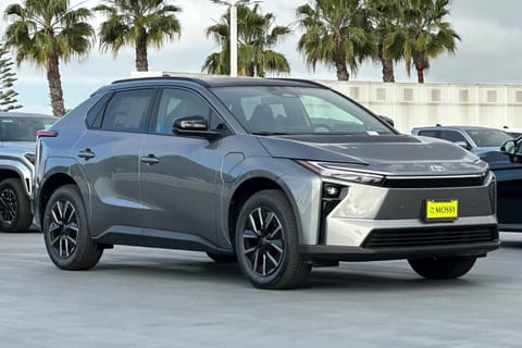 2026 Toyota bZ XLE Plus