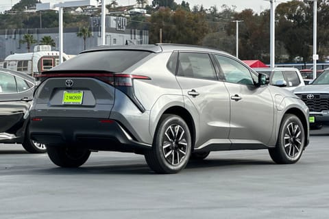 2026 Toyota bZ XLE Plus