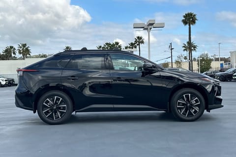 2026 Toyota bZ XLE Plus