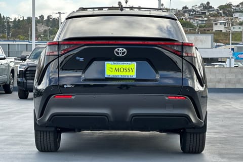 2026 Toyota bZ XLE Plus