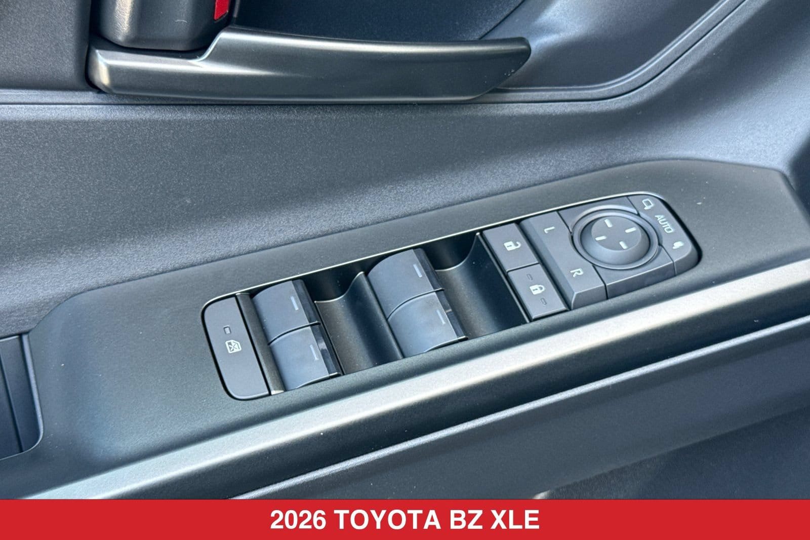 2026 Toyota bZ XLE - Photo 14