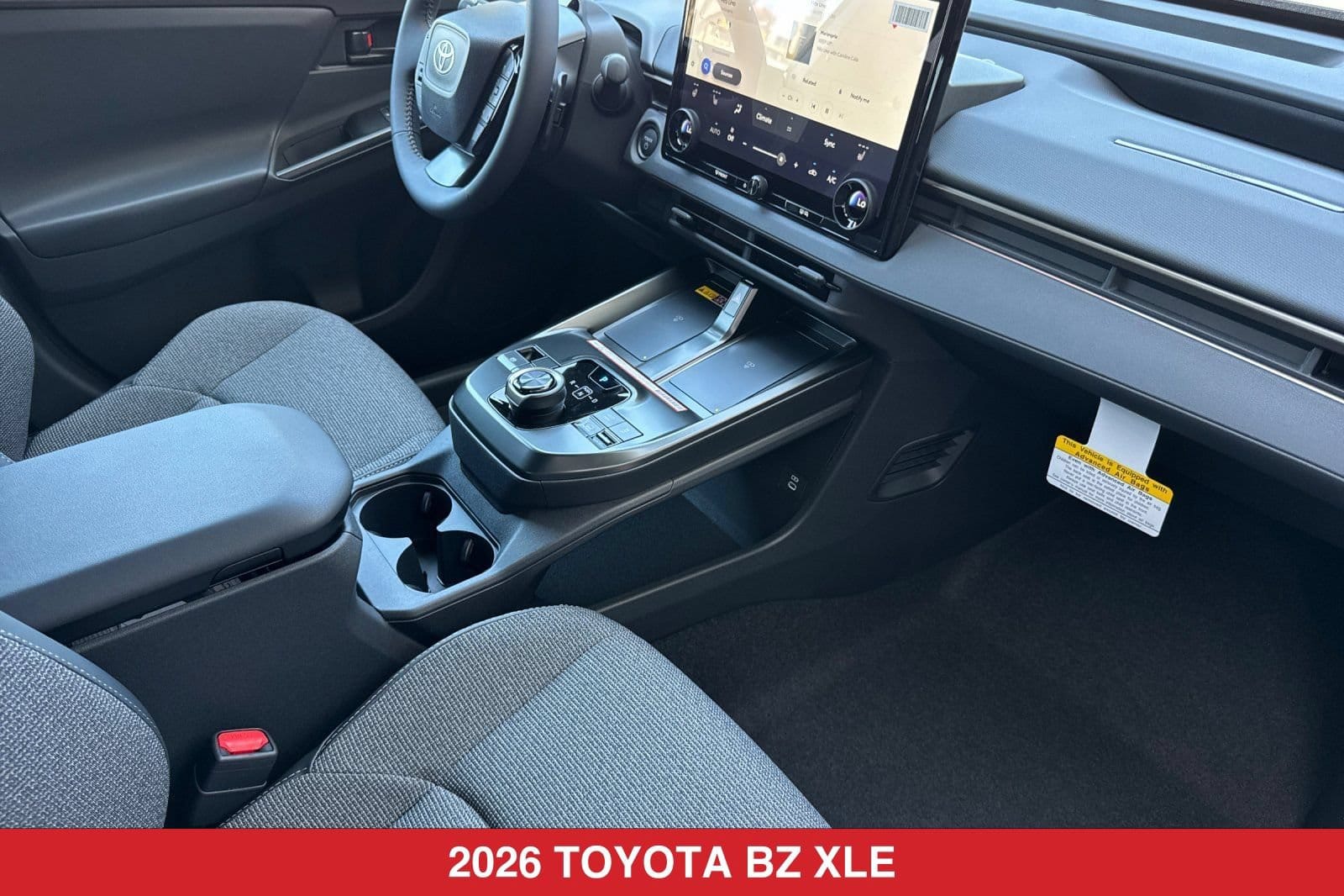 2026 Toyota bZ XLE - Photo 18