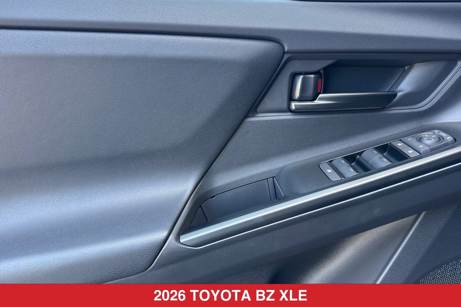 2026 Toyota bZ XLE - Photo 13