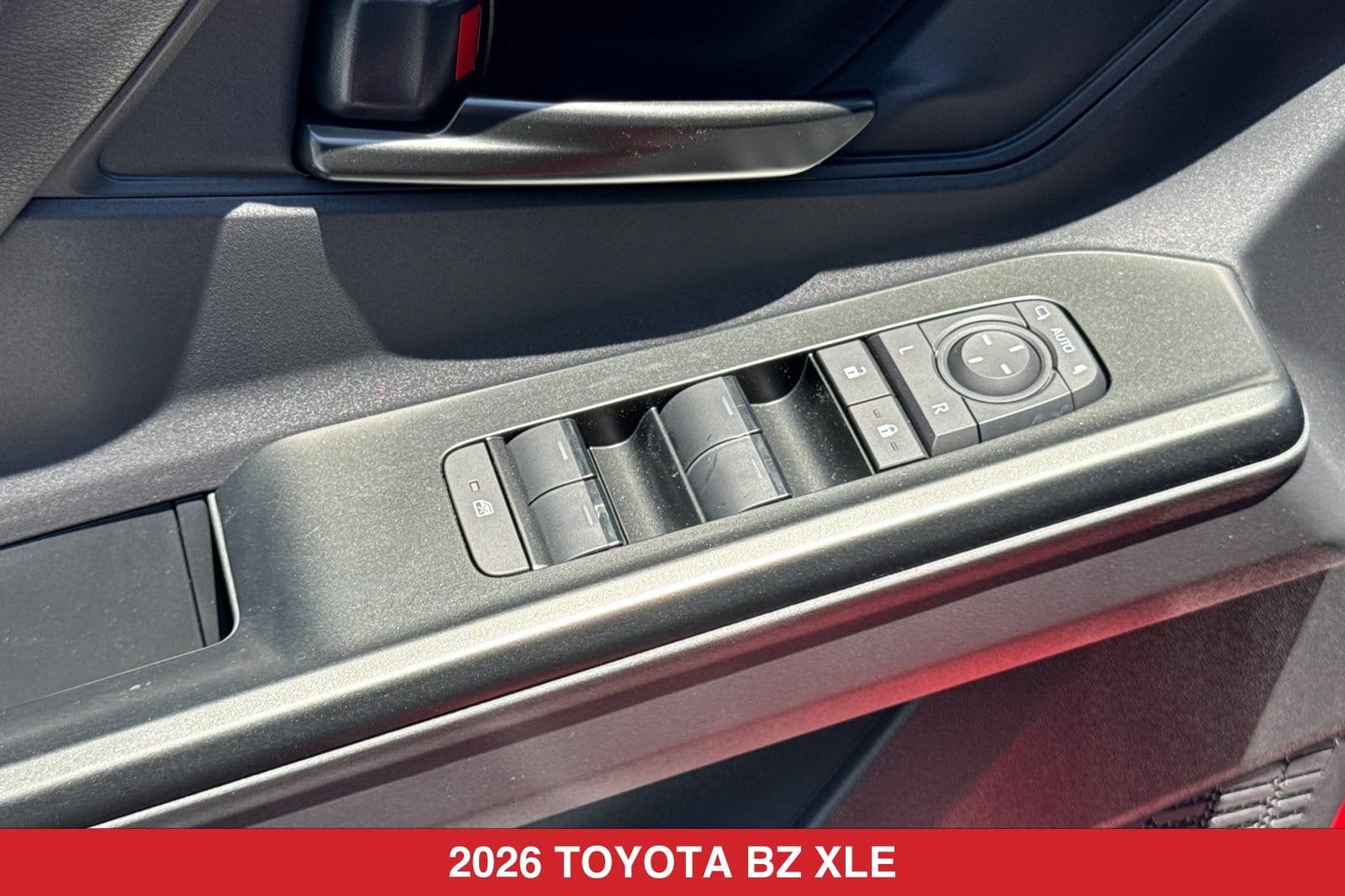 2026 Toyota bZ XLE - Photo 14