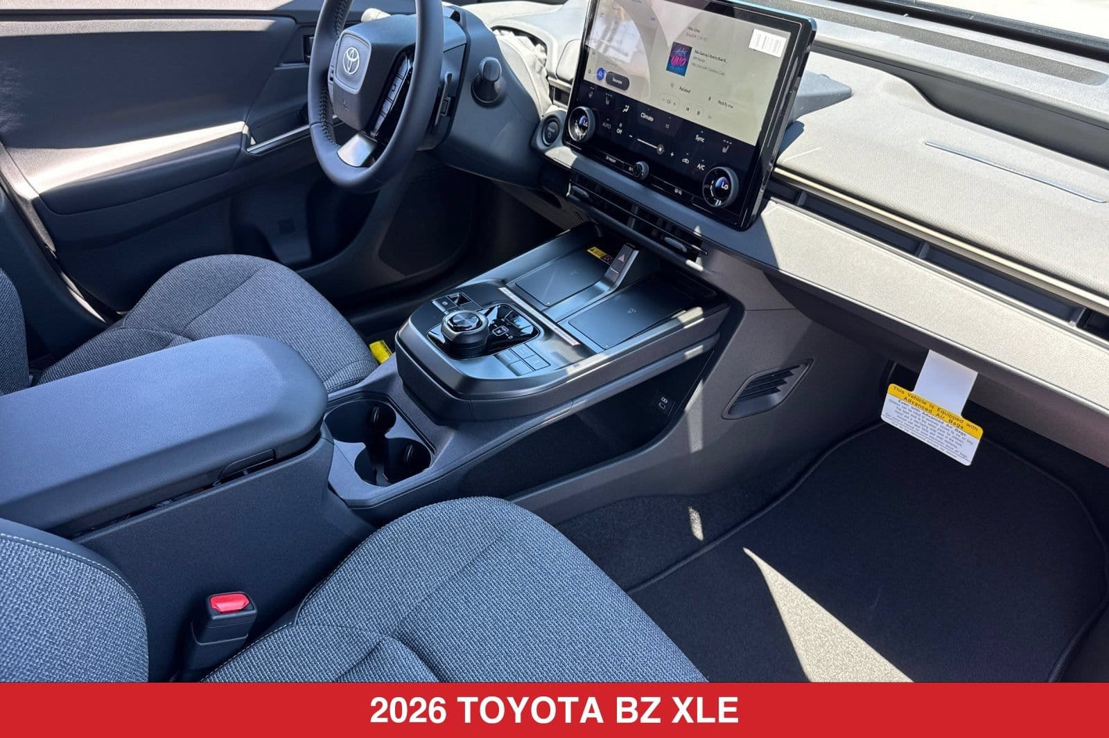 2026 Toyota bZ XLE - Photo 18