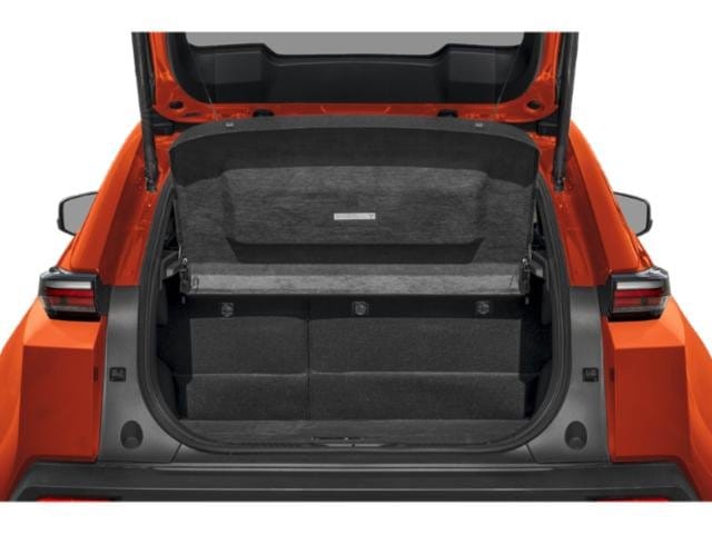 12 thumbnail image of  2026 Toyota C-HR XSE