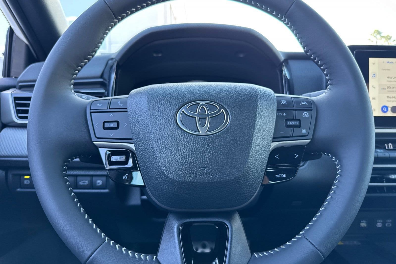 2026 Toyota Camry SE - Photo 21
