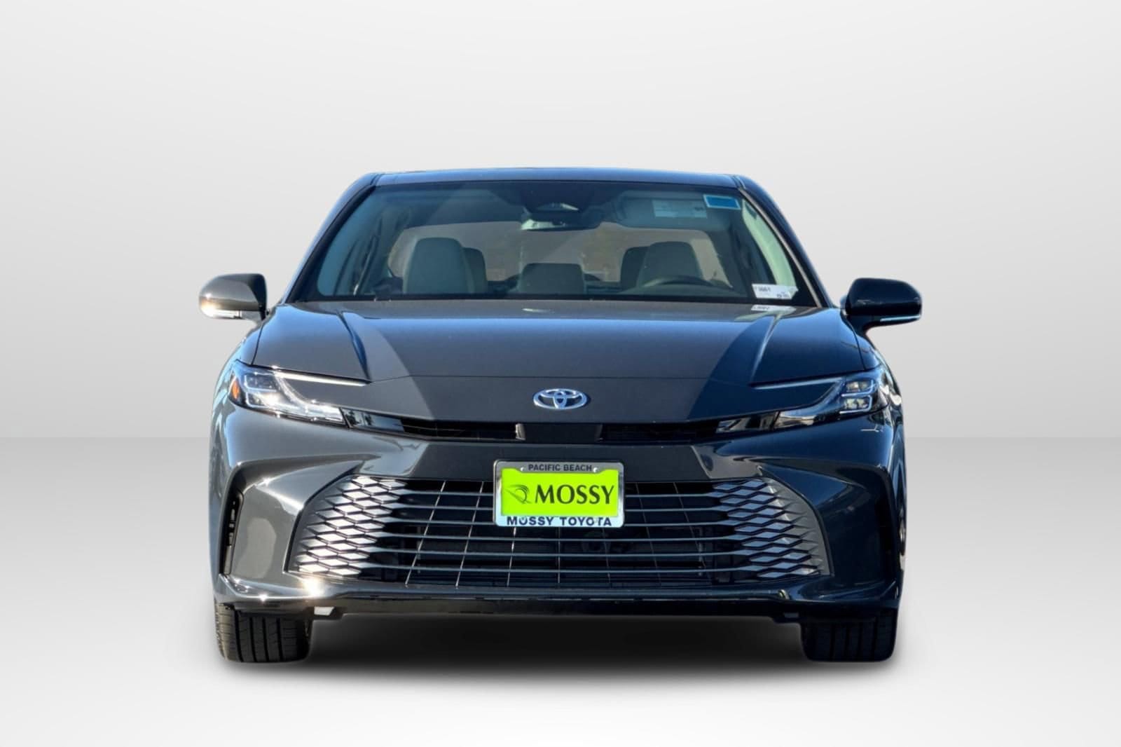 2026 Toyota Camry XLE - Photo 8