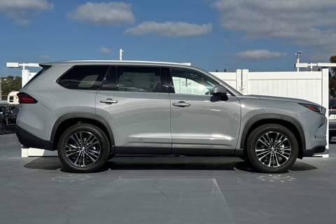 2026 Toyota Grand Highlander Hybrid MAX Platinum