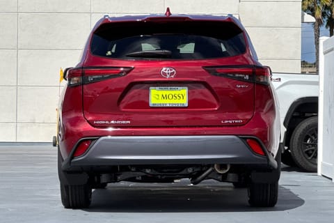 2026 Toyota Highlander Hybrid Limited
