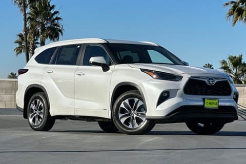 2026 Toyota Highlander Hybrid XLE