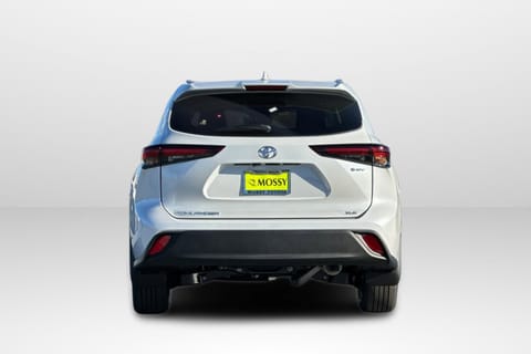 2026 Toyota Highlander Hybrid XLE