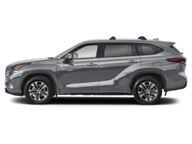 3 thumbnail image of  2026 Toyota Highlander XLE