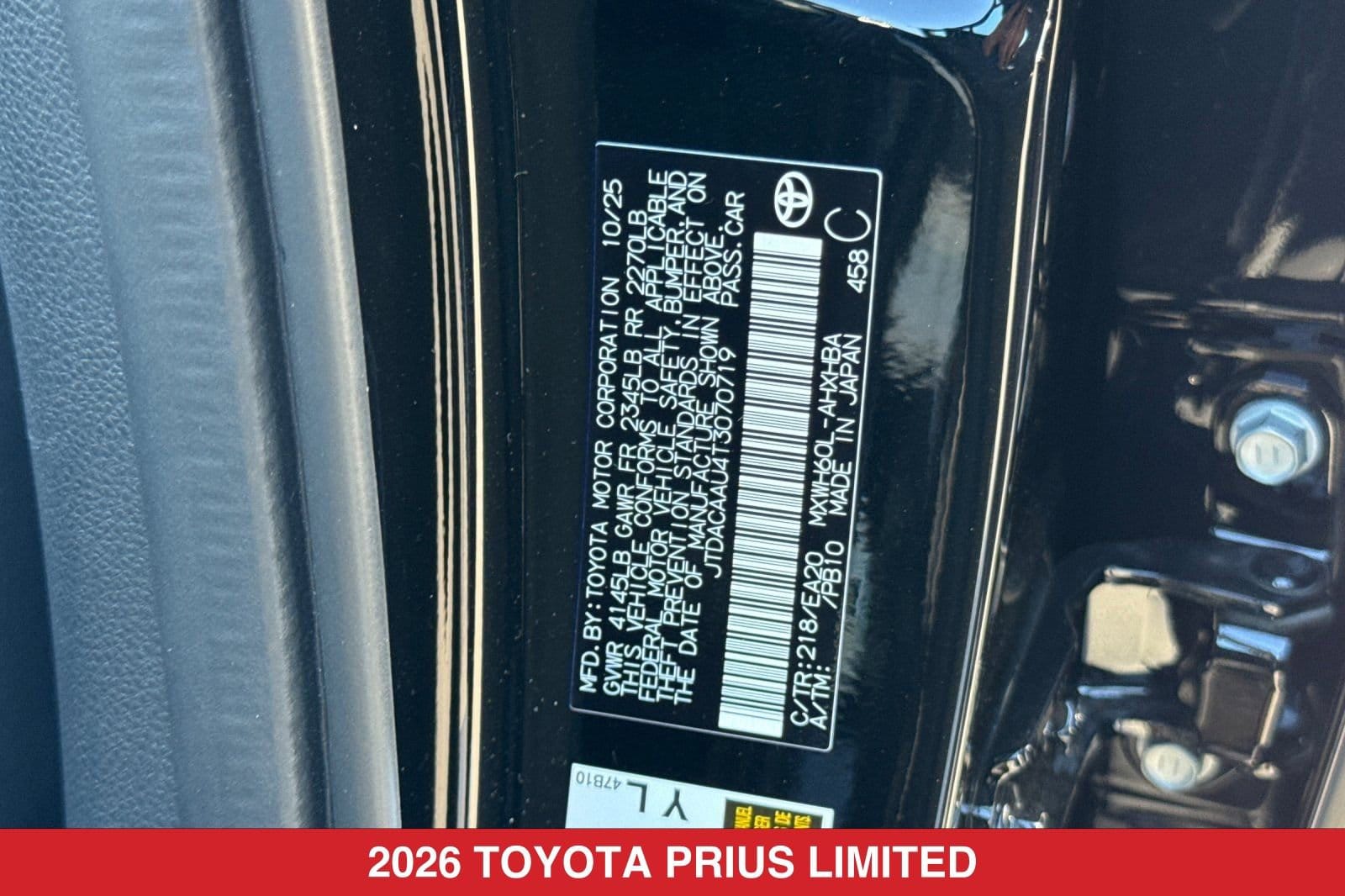 2026 Toyota Prius Limited - Photo 28