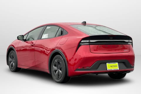 2026 Toyota Prius Plug-In Hybrid SE