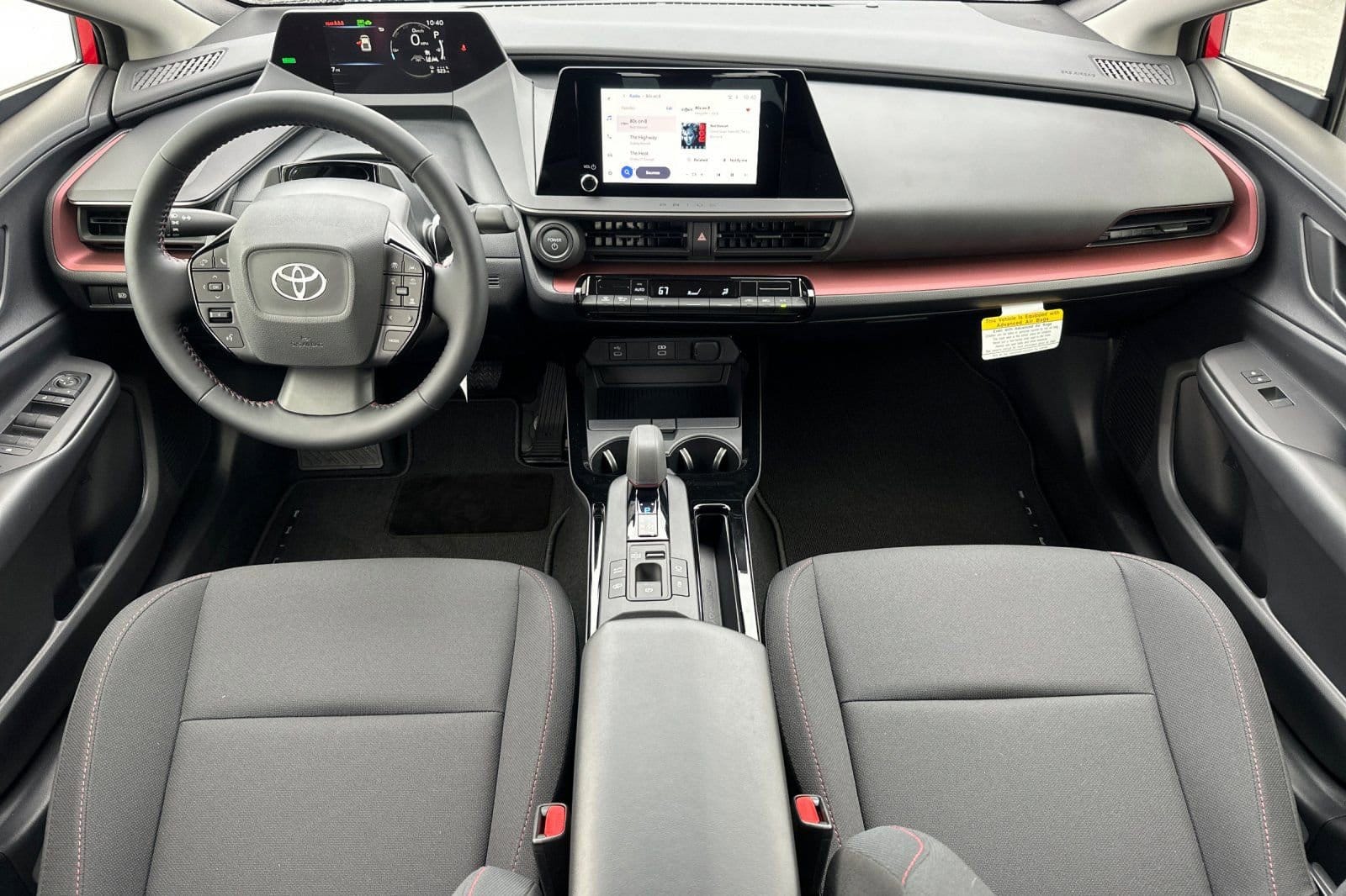 2026 Toyota Prius Plug-in Hybrid SE - Photo 9