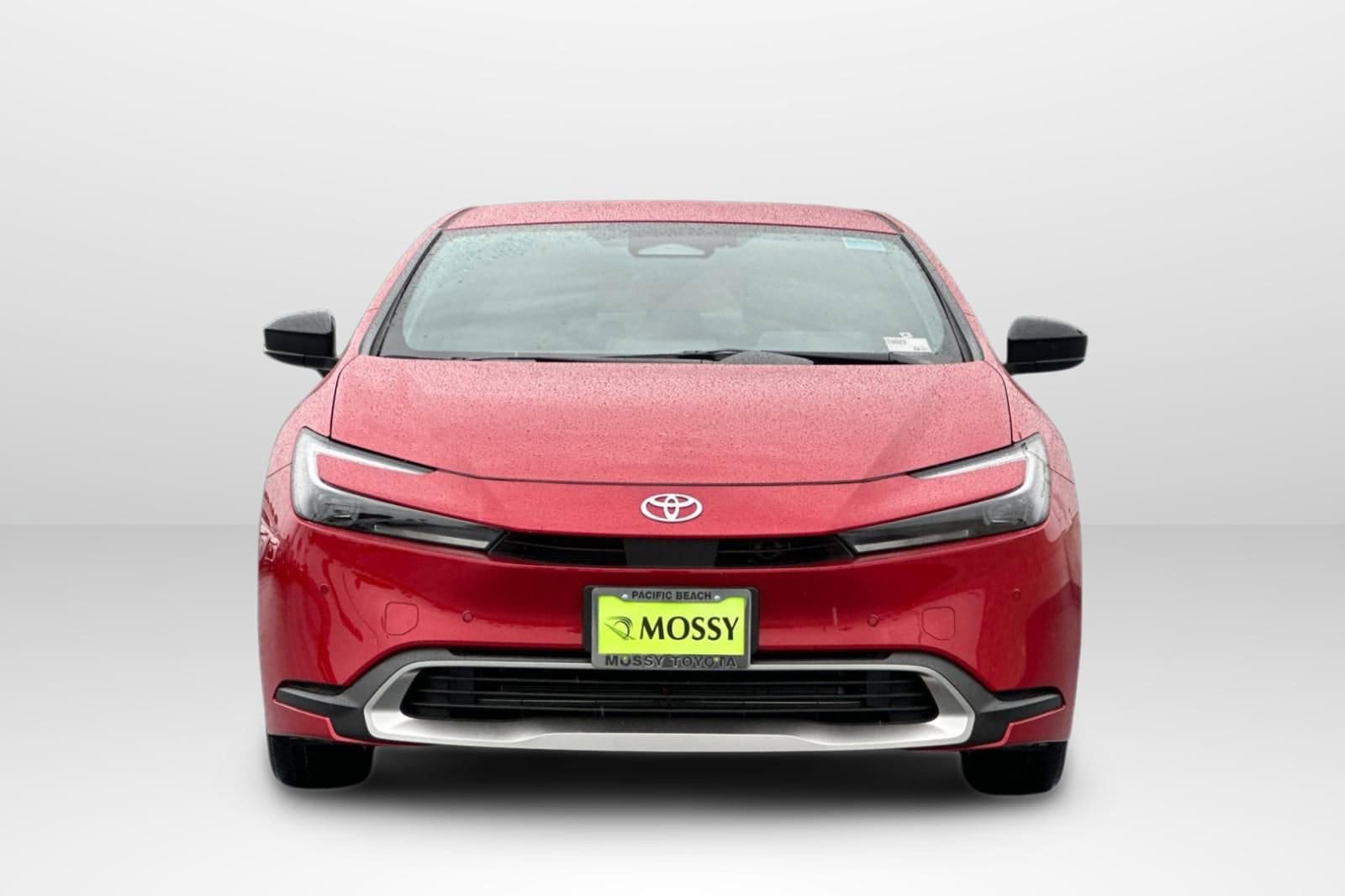 2026 Toyota Prius Plug-in Hybrid SE - Photo 8