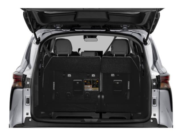 13 thumbnail image of  2026 Toyota Sienna LE