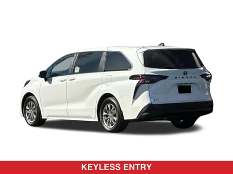 2026 Toyota Sienna LE
