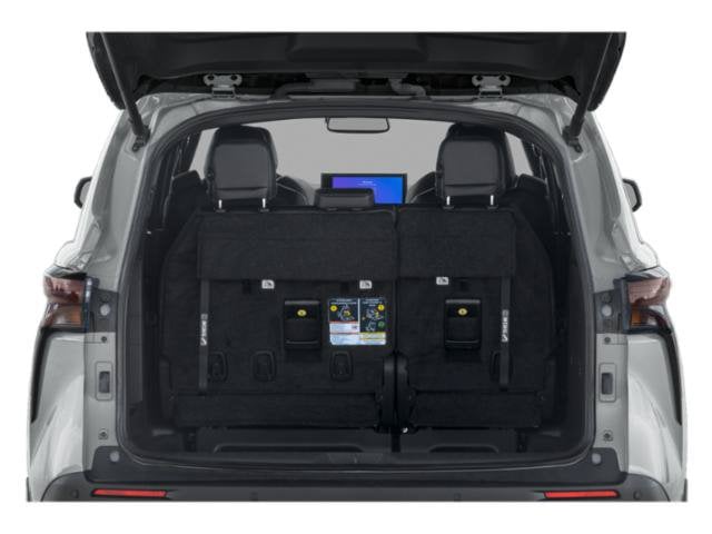 13 thumbnail image of  2026 Toyota Sienna Woodland Edition