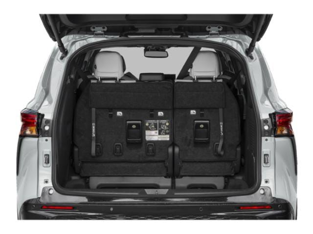 10 thumbnail image of  2026 Toyota Sienna XSE