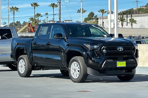 2026 Toyota Tacoma SR5 Double Cab 5' Bed AT